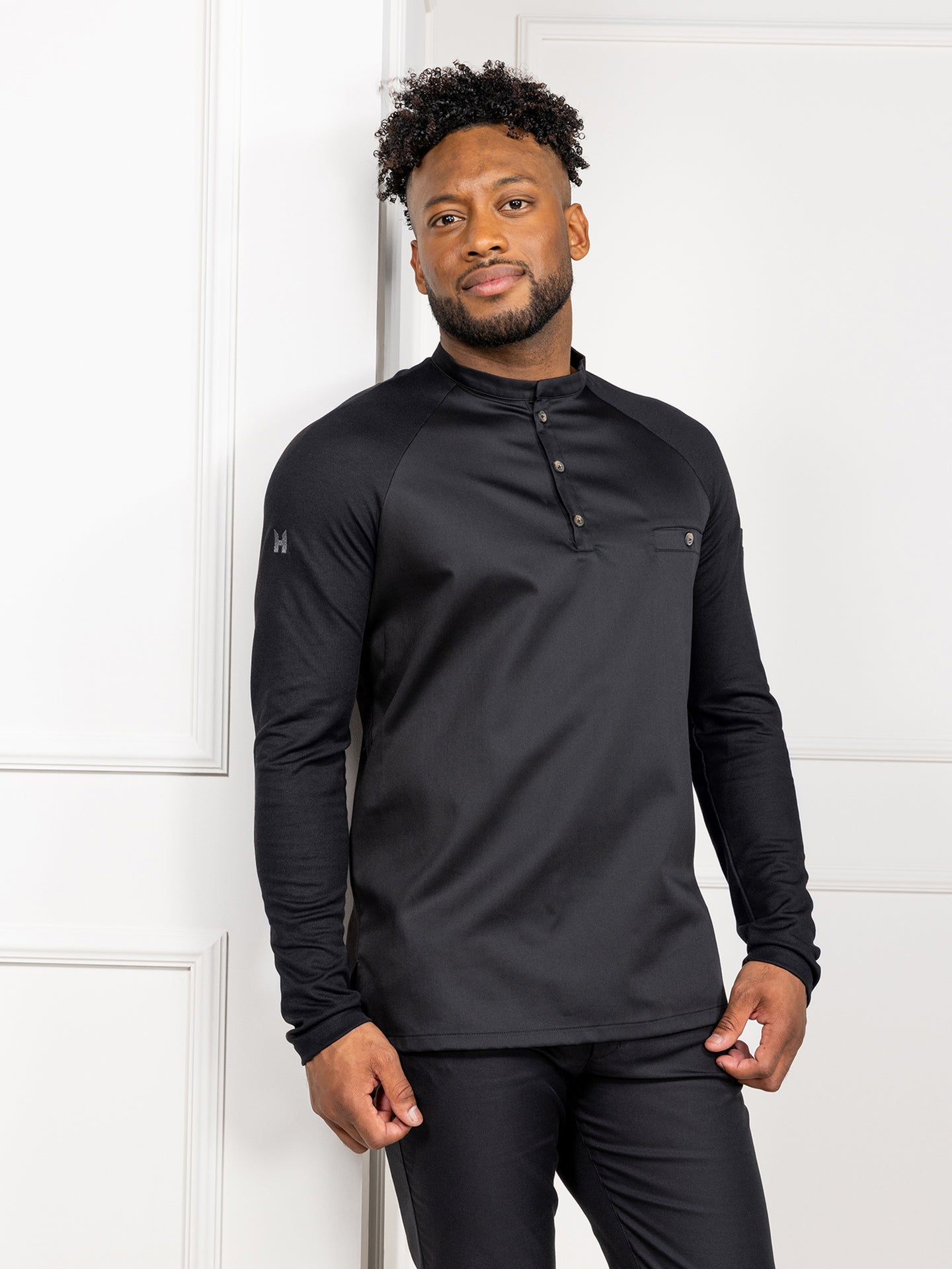 White Smoke Elias Black Le Nouveau Chef White Smoke Elias Black Le Nouveau Chef