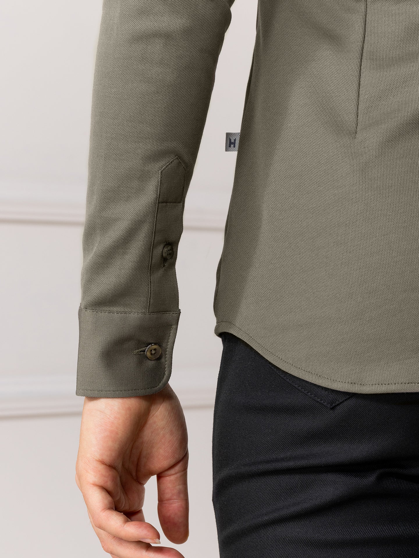 Dark Gray Lisa Olivette Le Nouveau Chef Dark Gray Lisa Olivette Le Nouveau Chef