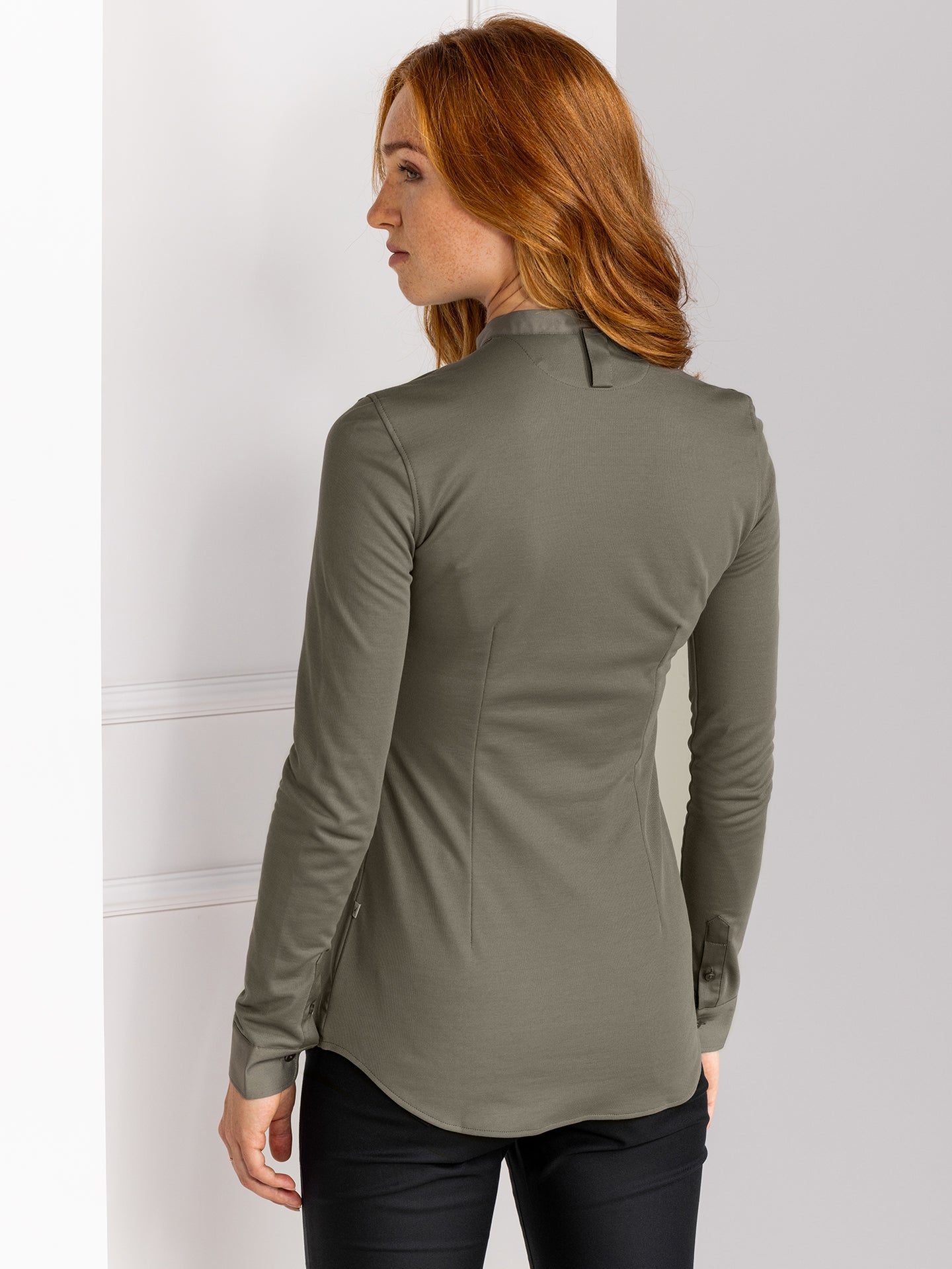 Light Gray Lisa Olivette Le Nouveau Chef Light Gray Lisa Olivette Le Nouveau Chef