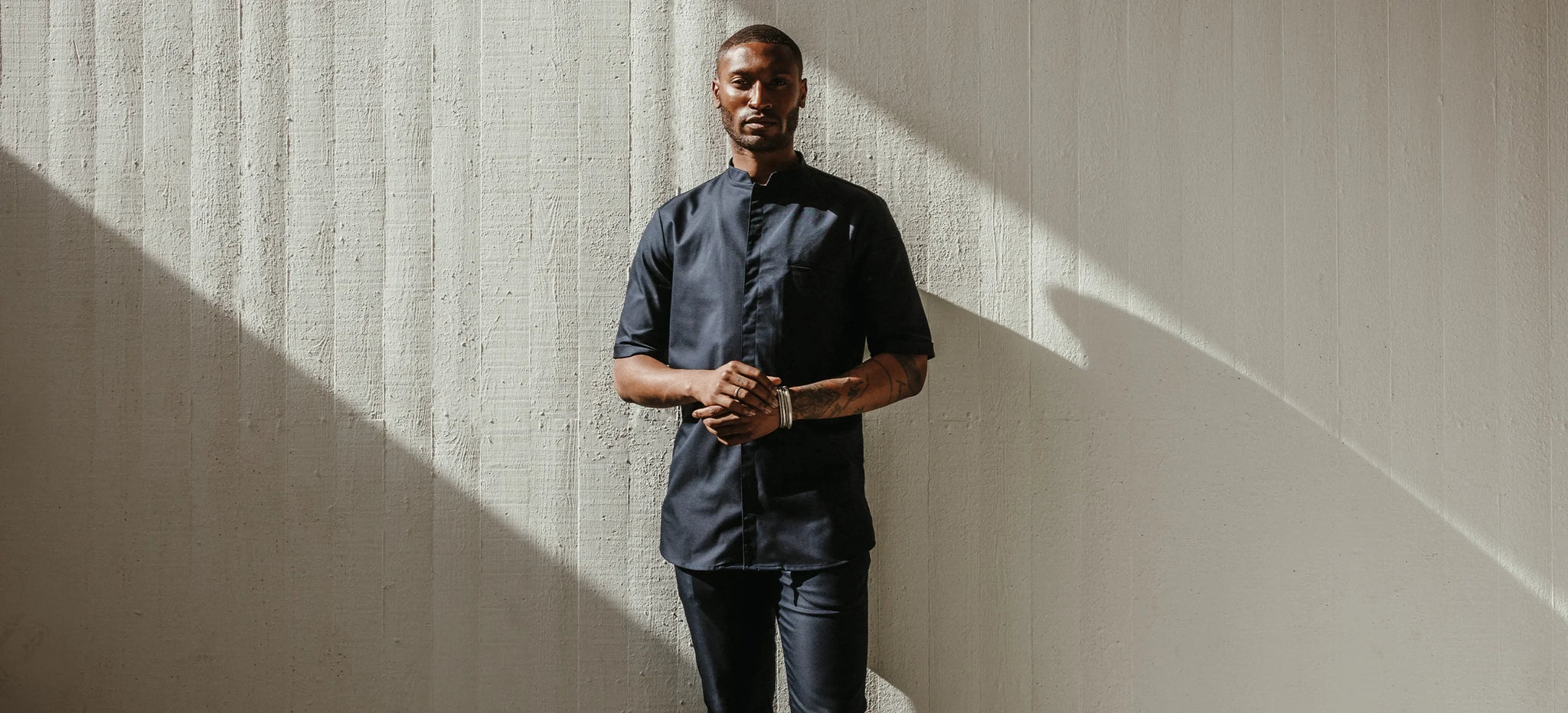 Comment s'appelle la veste que portent les chefs ?