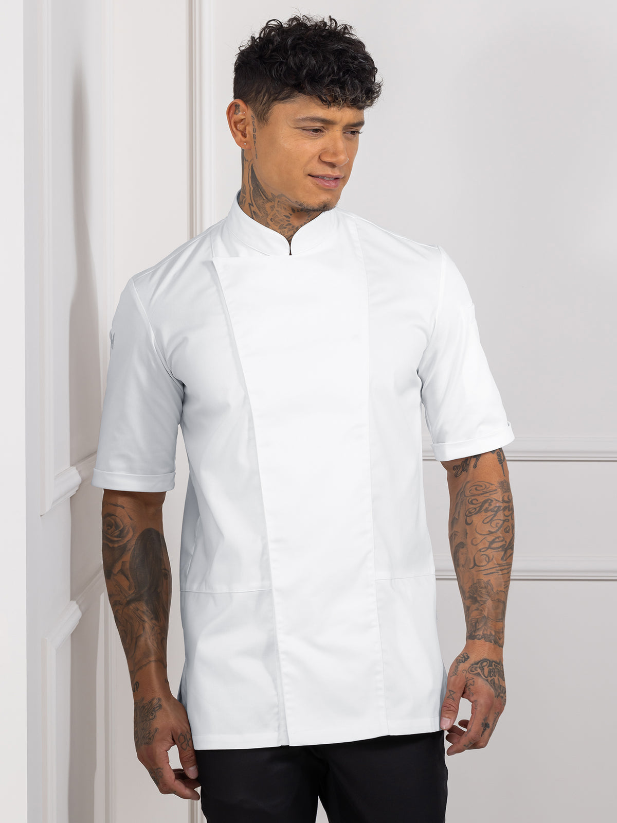 Light Gray Melvin White Le Nouveau Chef